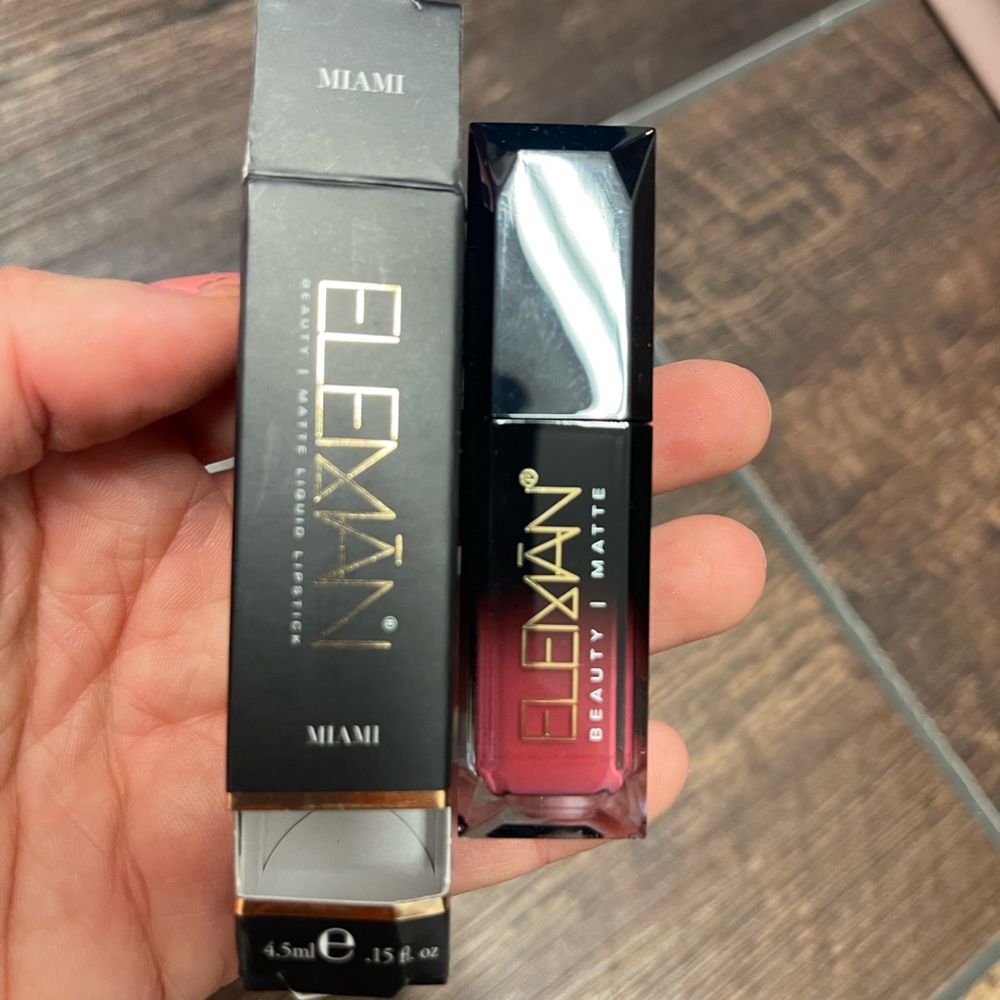 Eleman liquid lipstick in Miami